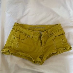 Almost famous jean shorts on yellow so 7